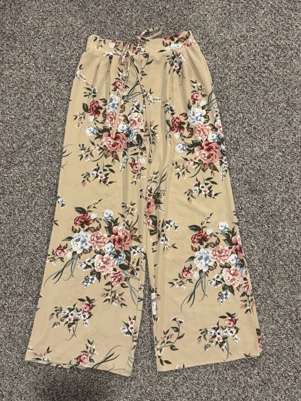 Mine Floral Wide-Leg Pants in Beige - Picture 2 of 6